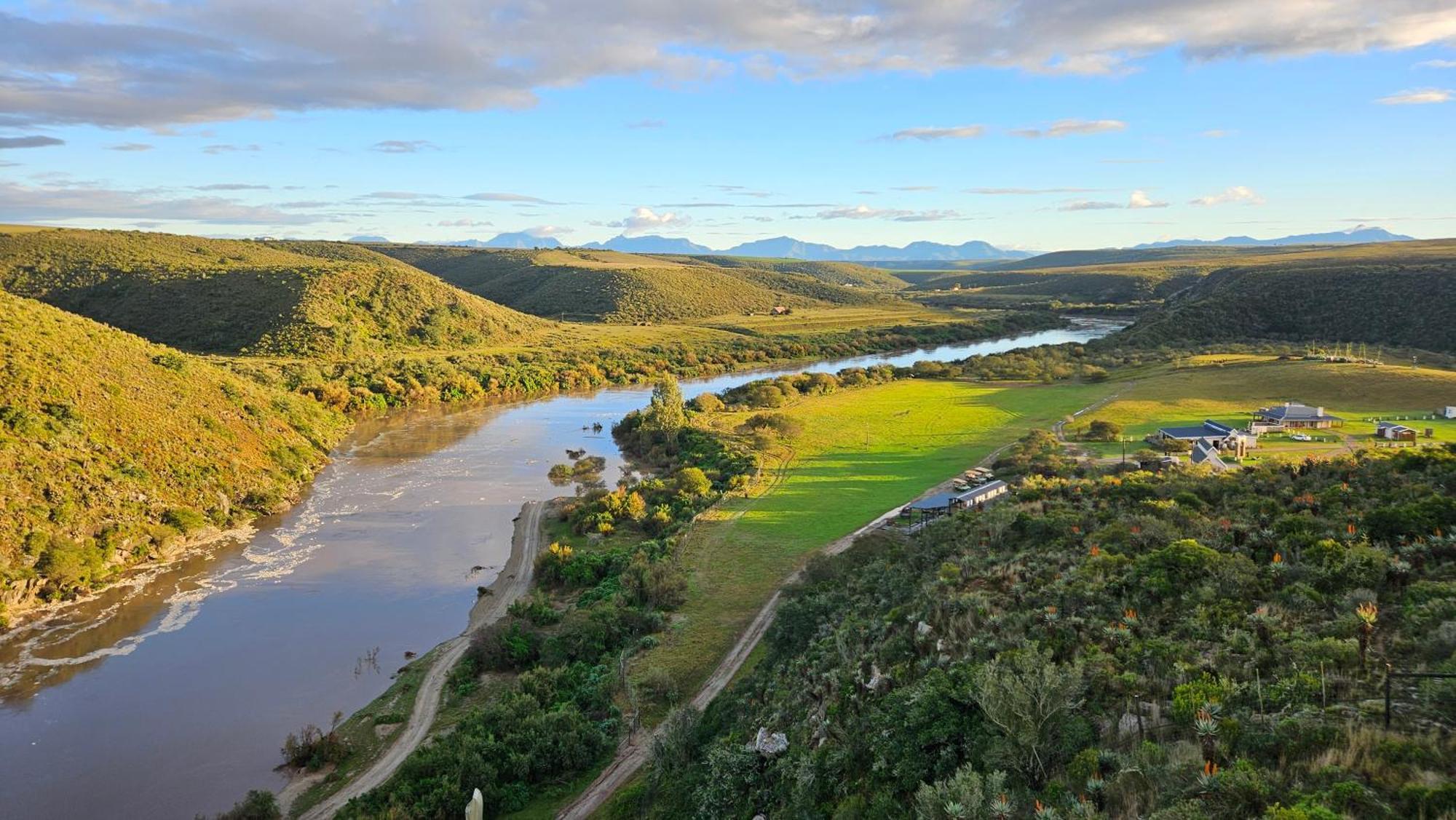 Bon Game Reserve Bland's Drift Luaran gambar